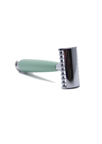 Muhle Rytmo double edge safety razor with open comb and mint resin handle